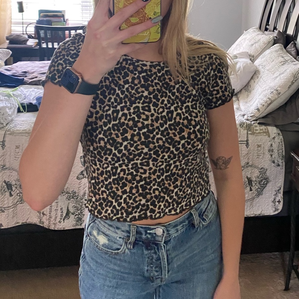 american eagle cheetah tee